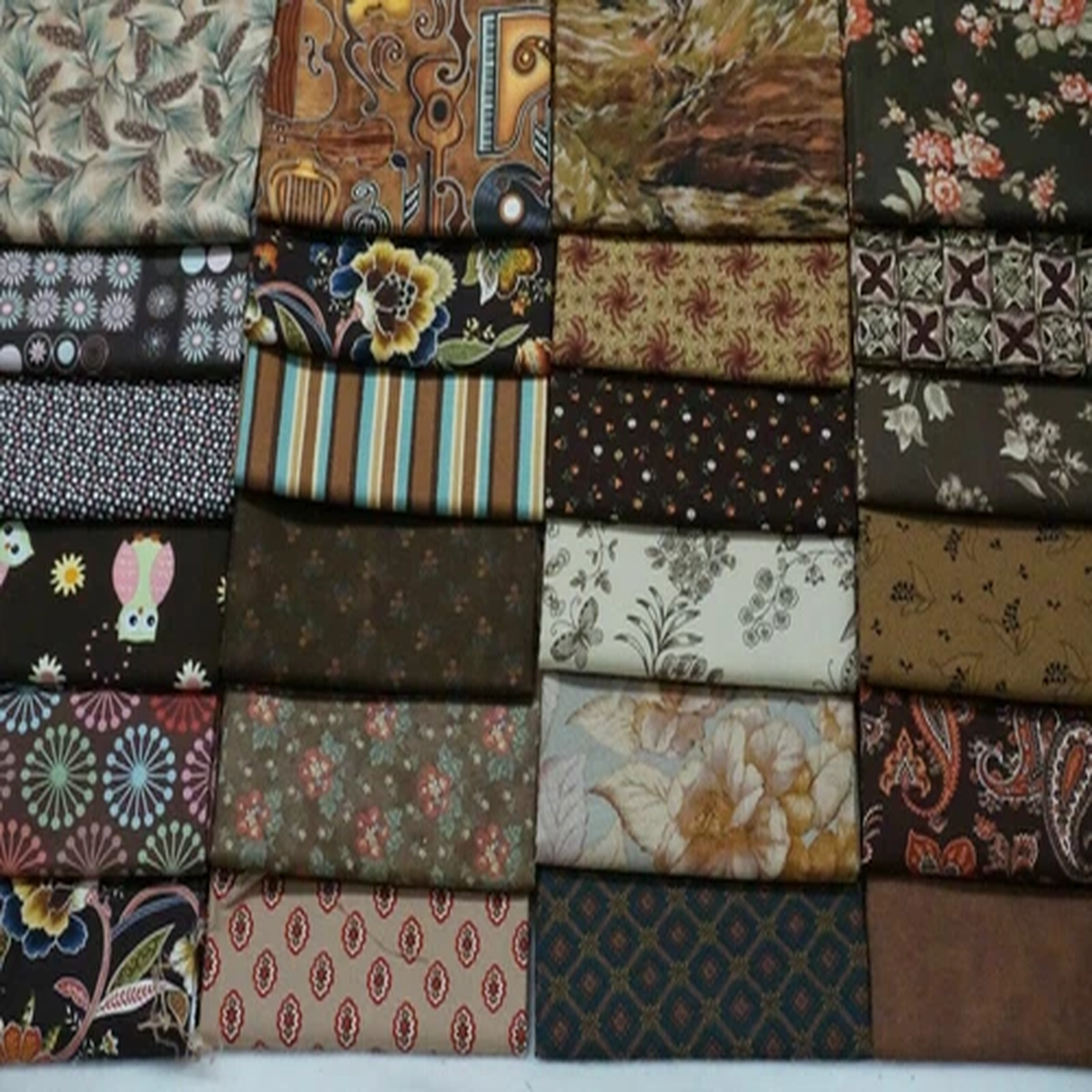 100 PCS BROWN/ BEIGE/ TAN PRINT 5"X5" QUILT SQUARES CHARM PACK ~ FREE SHIPPING