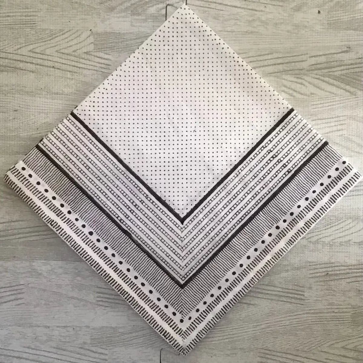 Napkin Dots Dashes