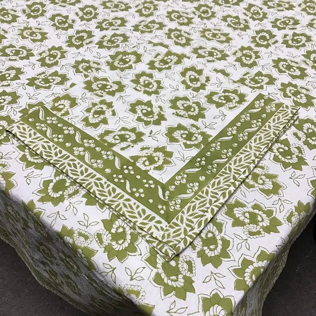 Tablecloth 60×90 Daffodil Green