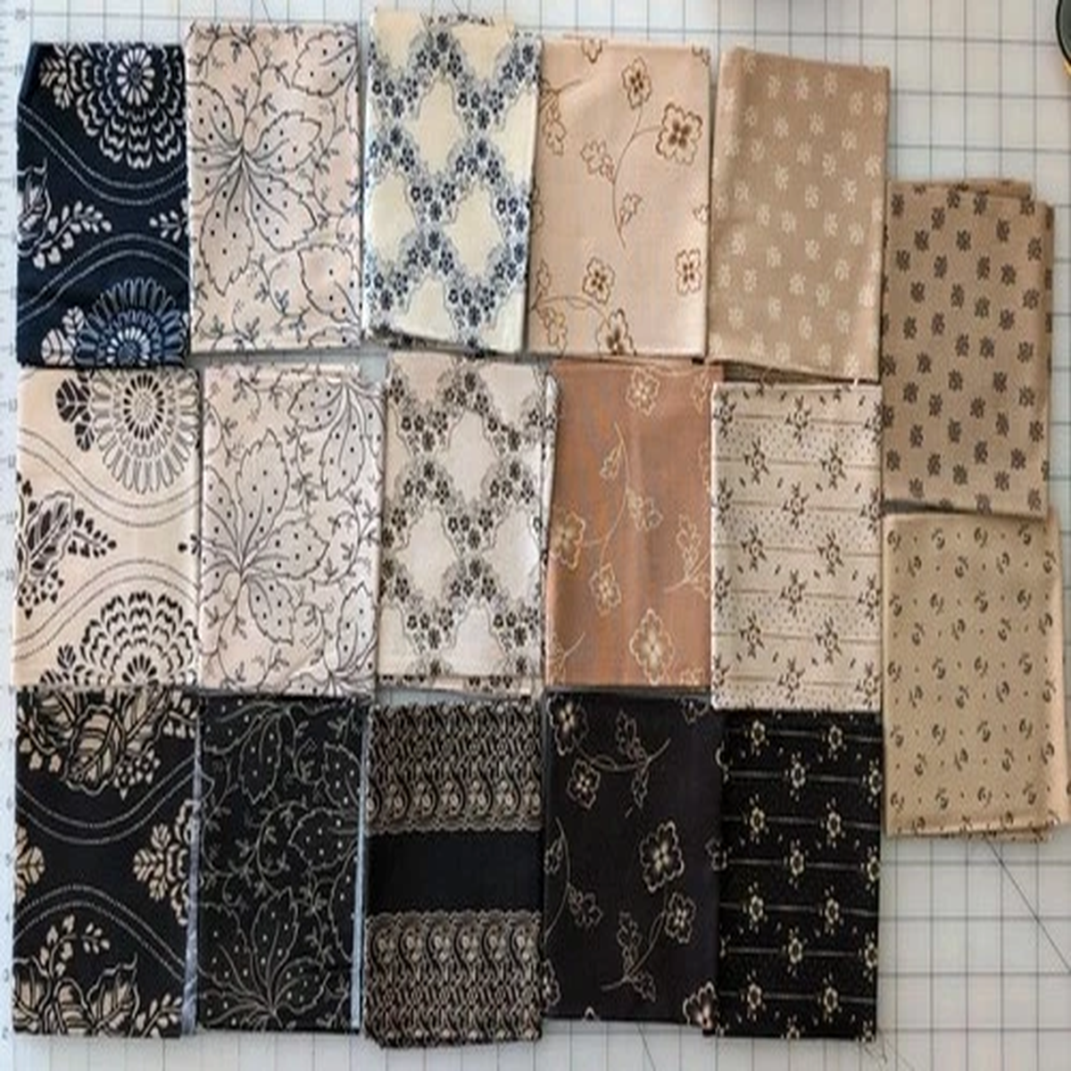17 Fat Quarters Nancy's Blues by Nancy Gere - Windham Fabrics