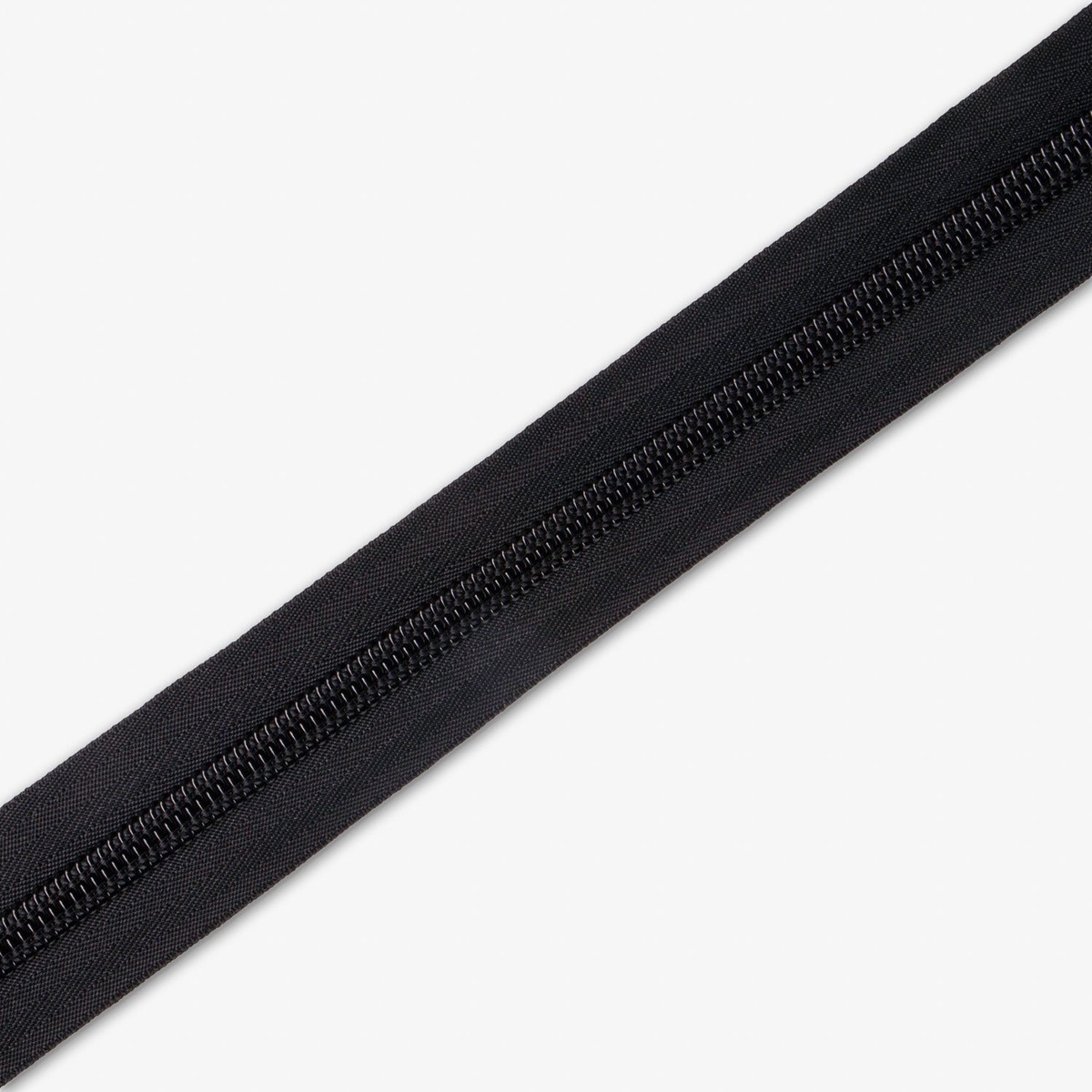 Zip Chain Type 10 Black C310