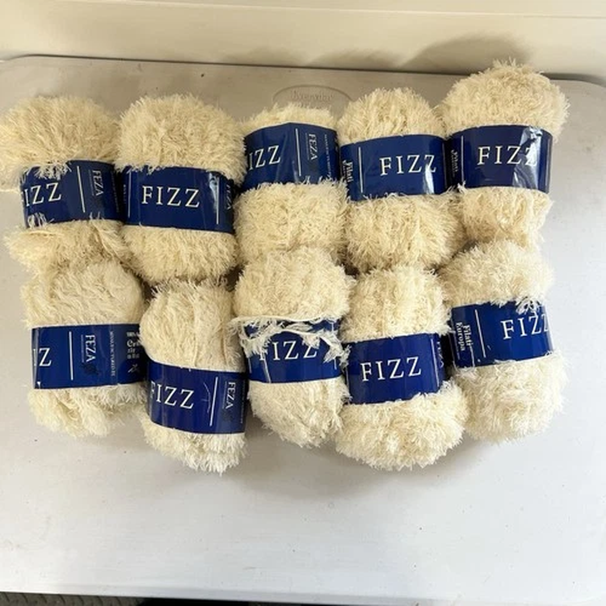 10 Filati Europa Feza Fizz Colorway 53 Ivory 50g 68yd 100% Nylon Eyelash #4 Yarn