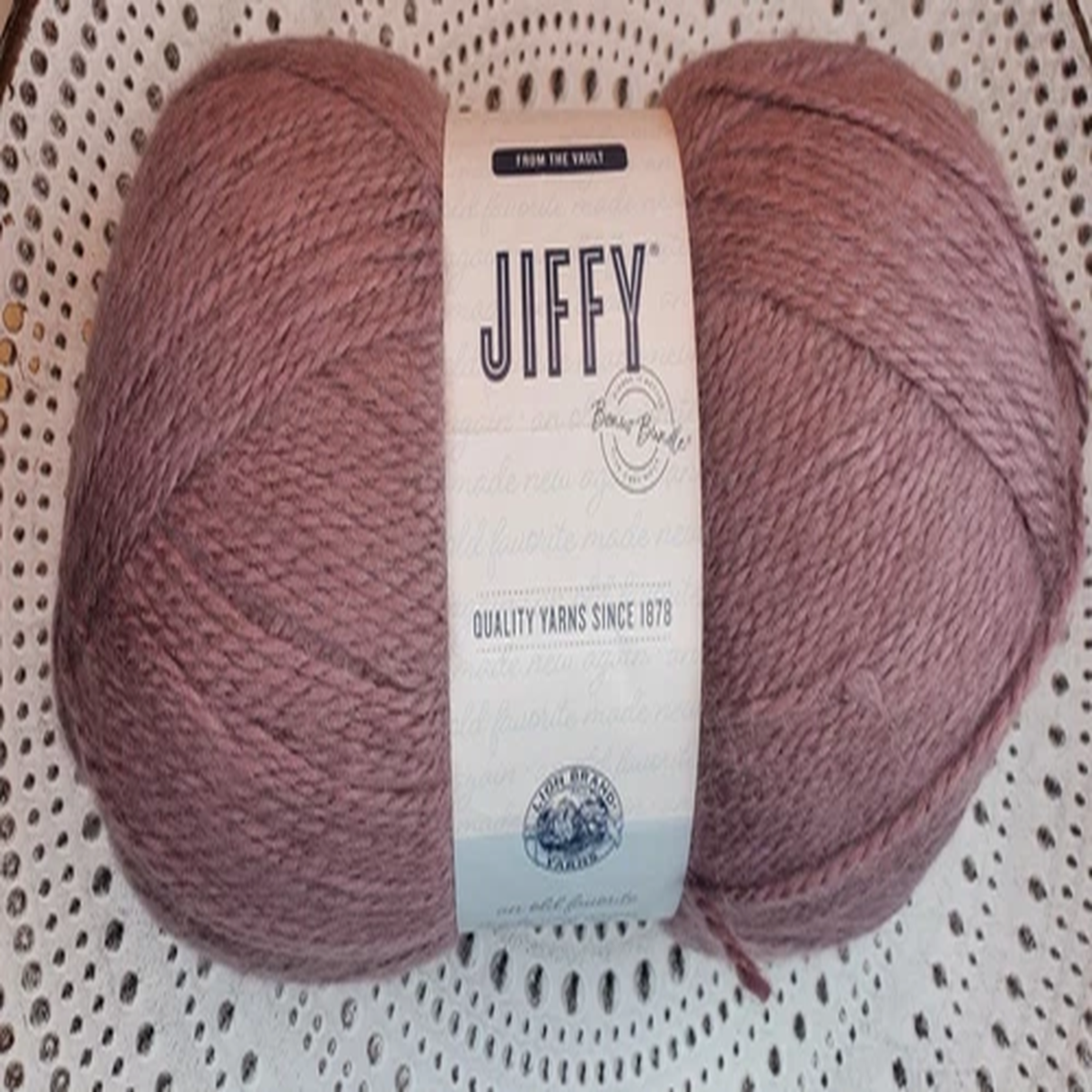 1 Skein Lion Brand Yarn Jiffy Bonus Bundle Yarn Plum Bulky Fuzzy Fur