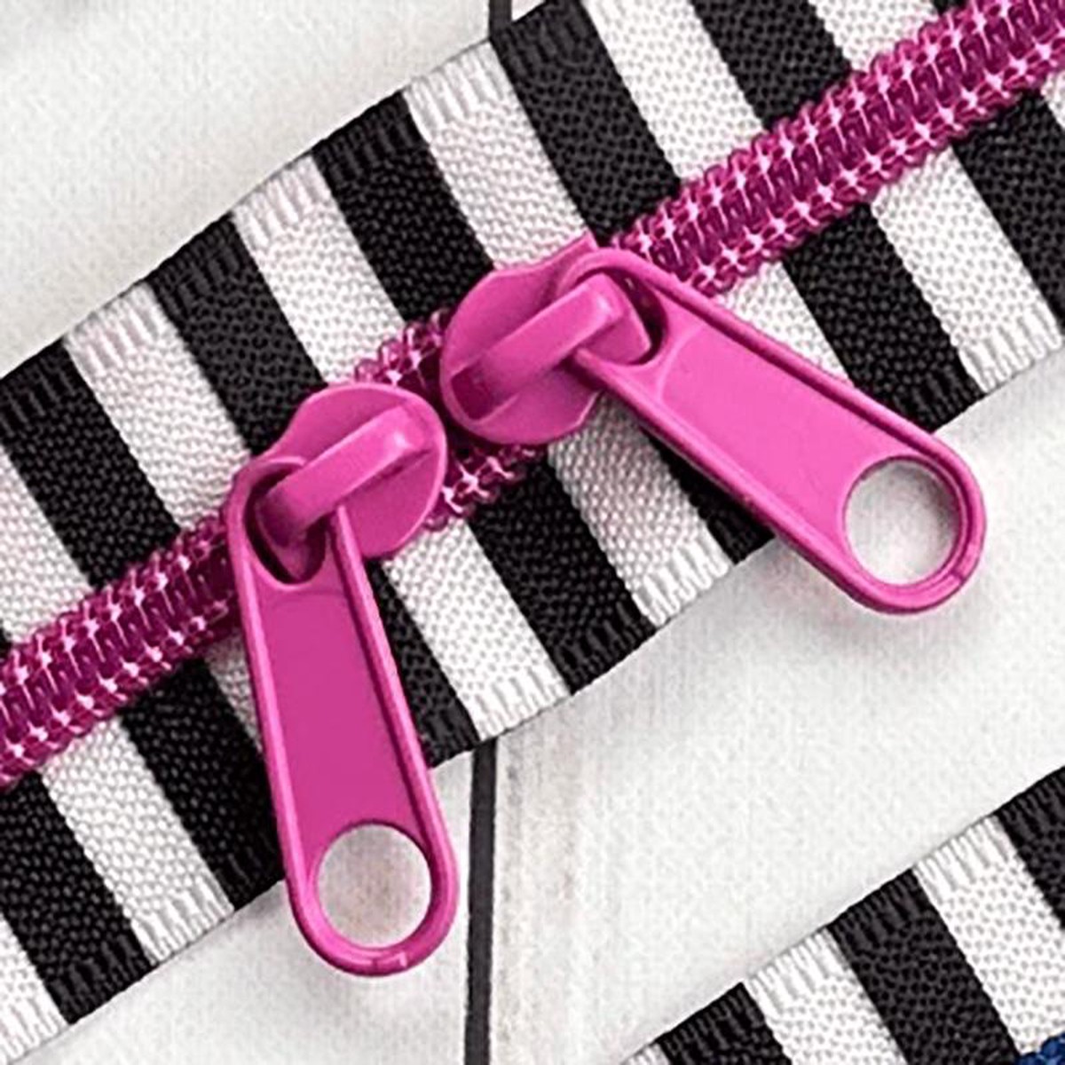 Black & White 30"' Zipper Petuna Pink Stitch Supply Co SSC-Z02