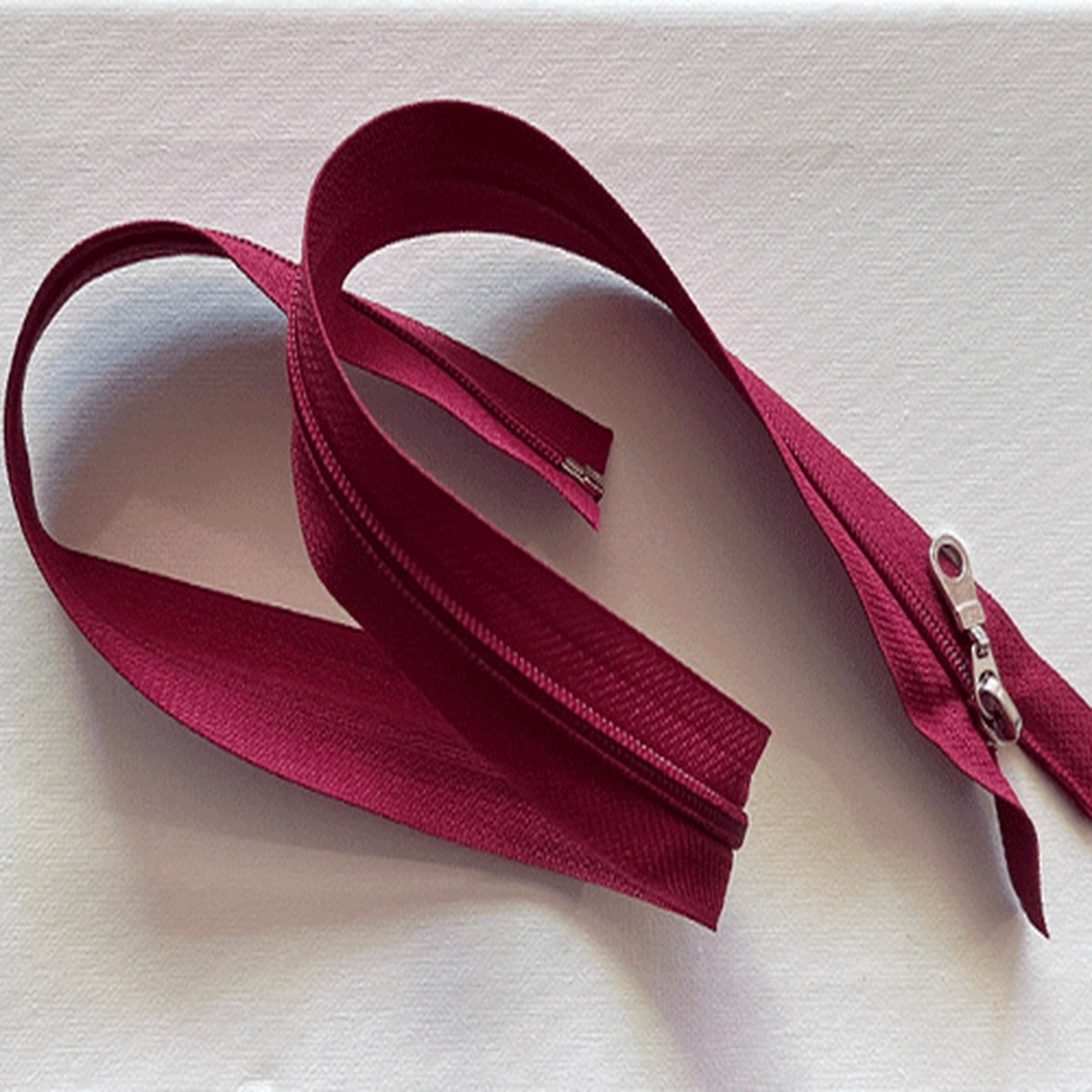 10 Pack 25'' Zipper Burgundy