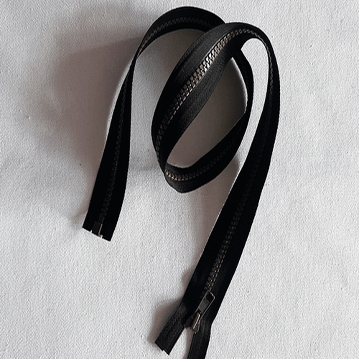 10 Pack 27'' Zipper Black