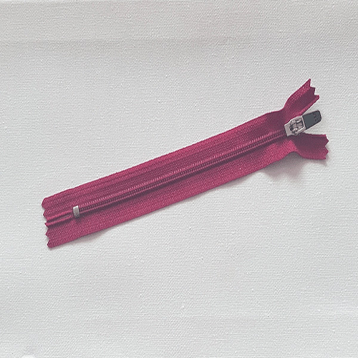 10 Pack 6'' Zipper Red