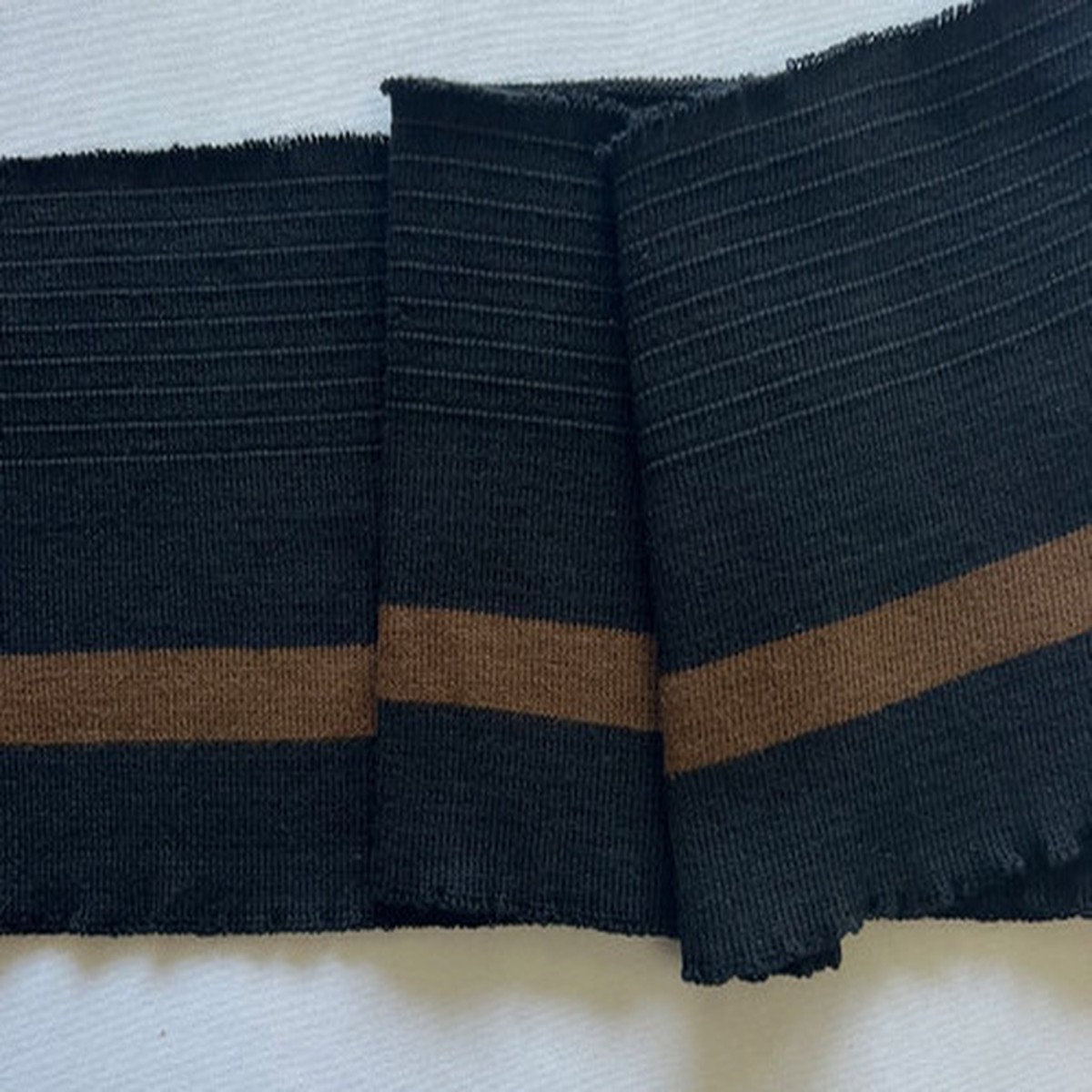 Rib Knit Black Brown
